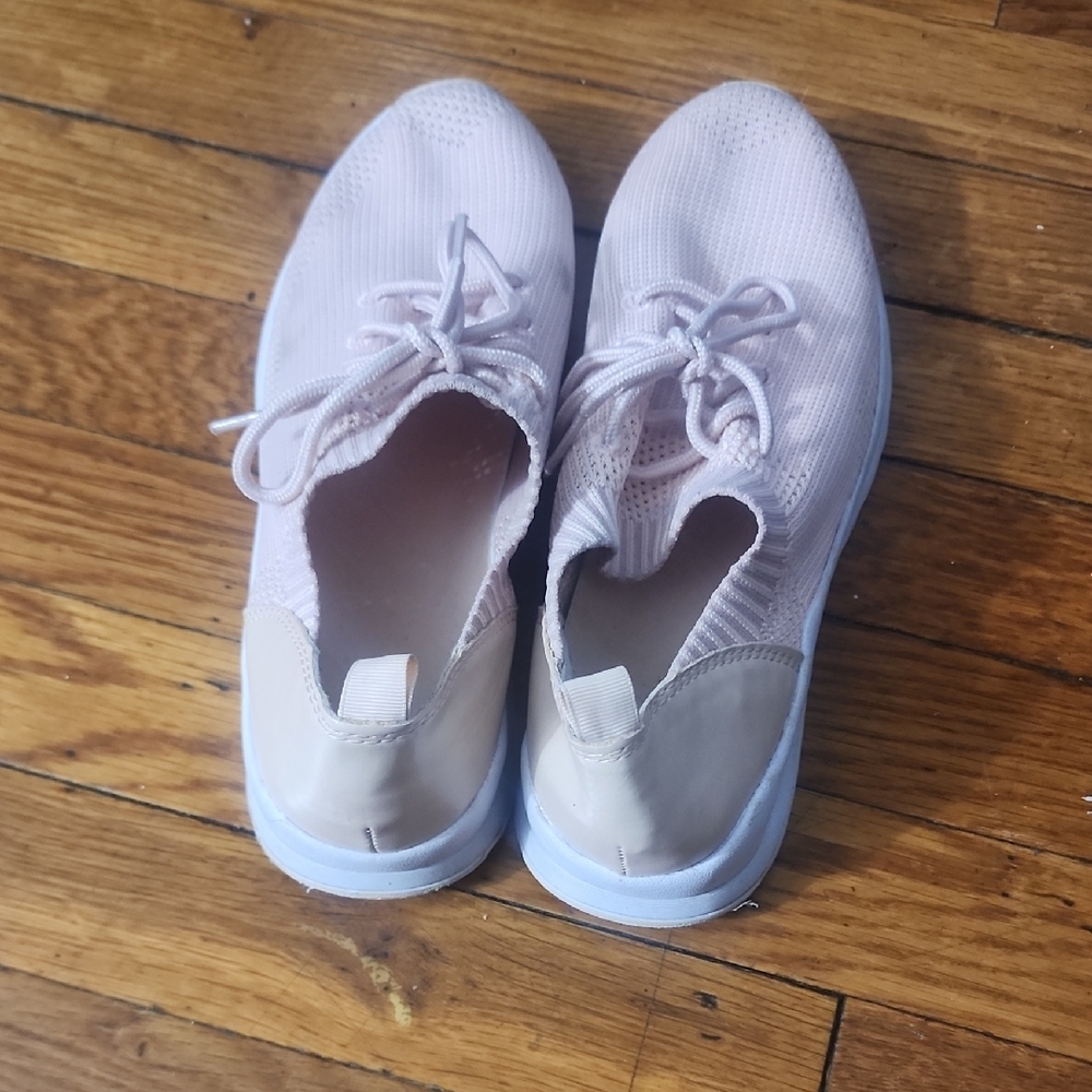 Pink Casual Sneakers with Minimalist Design
